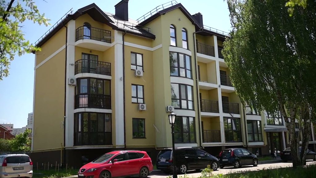 Переваги життя поруч з озером і лісом